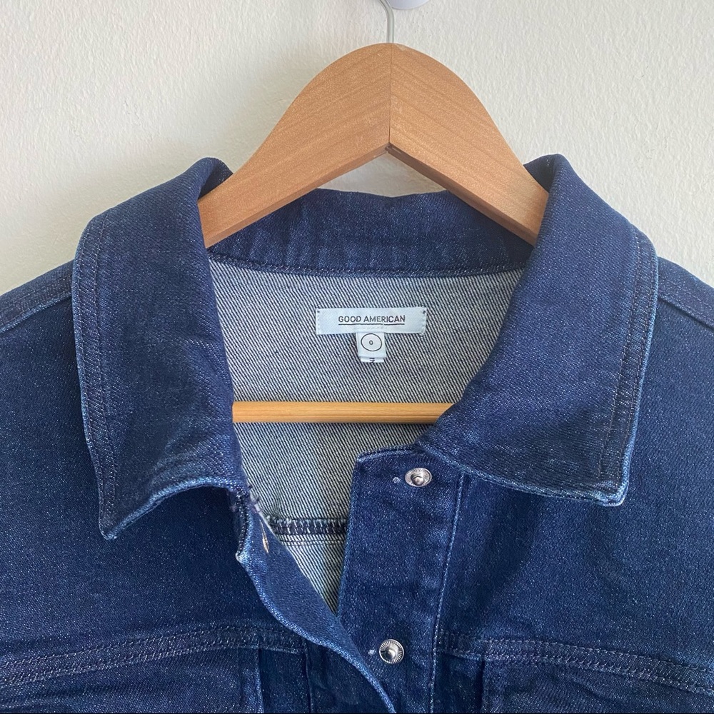 Good American The 70s Icon Belted Cropped Denim Jacket Deep Blue 0 XS NWT - Picture 7 of 16